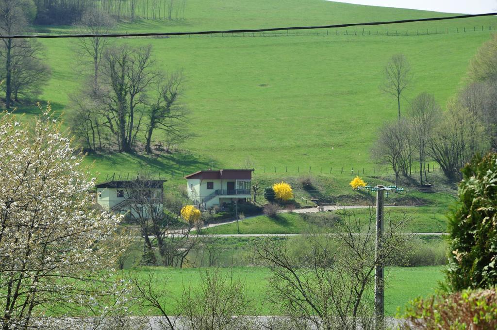 Le Relais De La Vallee Hyèvre-Paroisse Екстериор снимка