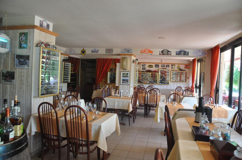 Le Relais De La Vallee Hyèvre-Paroisse Екстериор снимка